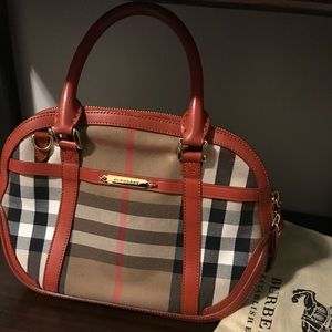 Burberry handbag with tags